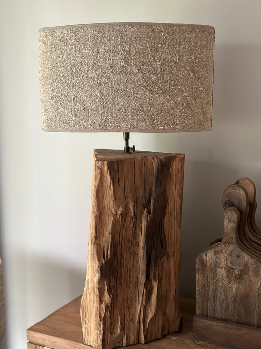 Houten lamp met shabby kap